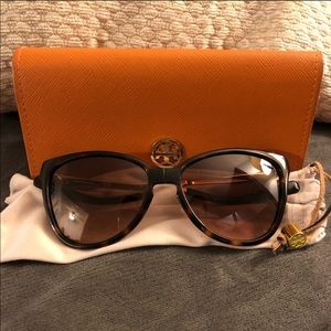Tory Burch Modern Foldable Sunglasses
